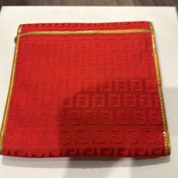 VINTAGE FENDI RED CLUTCH/CROSSBODY - Picture 6 of 6